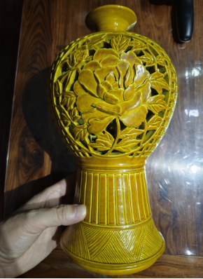 乾隆黄釉官窑镂空观音瓶-汇观艺术